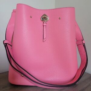 NWOT Kate Spade Marti Leather
Large Bucket Shoulder
Crossbody Bag in Garden Pink